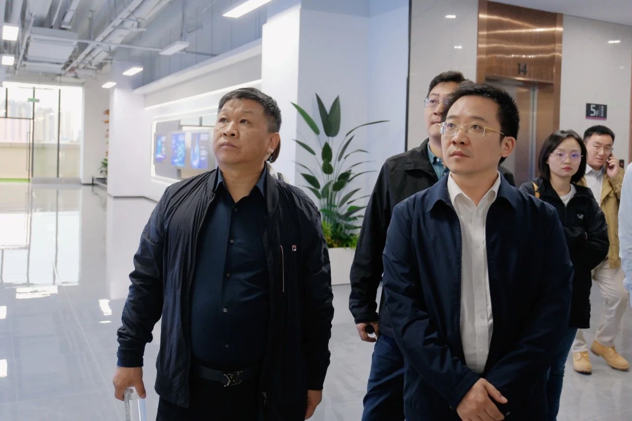 江苏省句容市商务局领导一行莅临国际数字影像产业园区考察交流