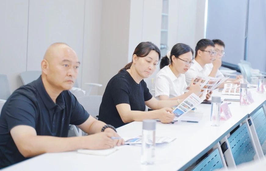 <b>园区动态 ||自贡市荣县投资促进局局长余珊莅临国际数字影像产业园</b>